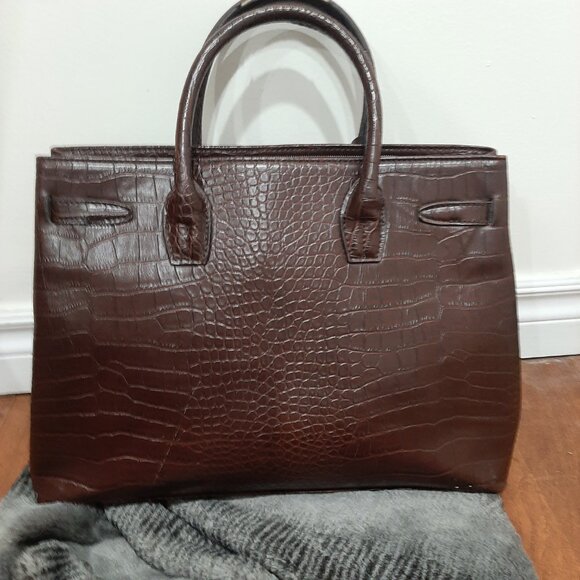 Crocodile embossed faux leather burgundy brown minimalist hand  bag - Picture 5 of 11